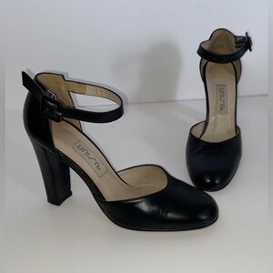 Women’s UNISA Black Leather Ankle Strap Heels – Size 7‎